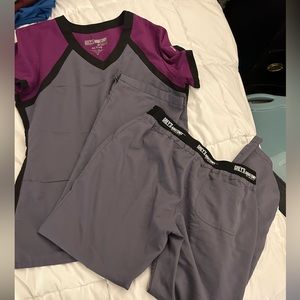 grey anatomy scrubs